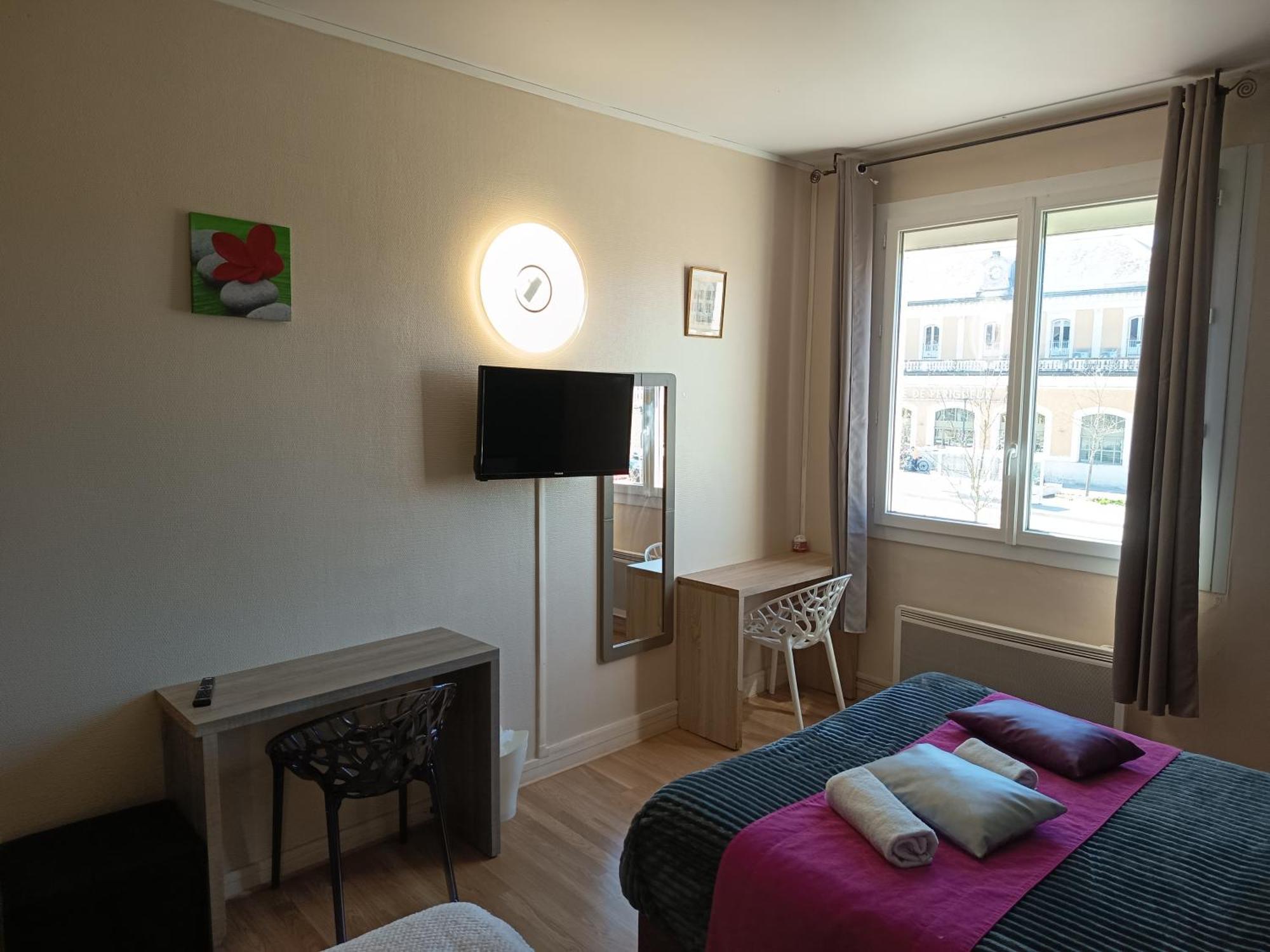 Hotel De La Gare Périgueux المظهر الخارجي الصورة